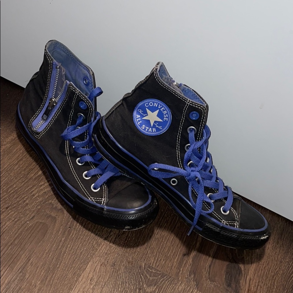 💙Black & Blue Chuck Taylor High Tops🖤
